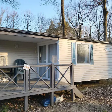 Kemping Camping Parc Des Roches